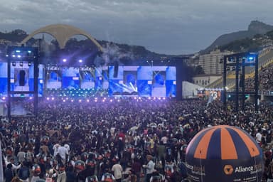 Marcha para Jesus reúne fiéis no centro do Rio e tem discurso político de Malafaia