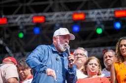 Lula diz que aprovação do fim da escala 6×1 na Câmara é ‘conquista civilizatória’