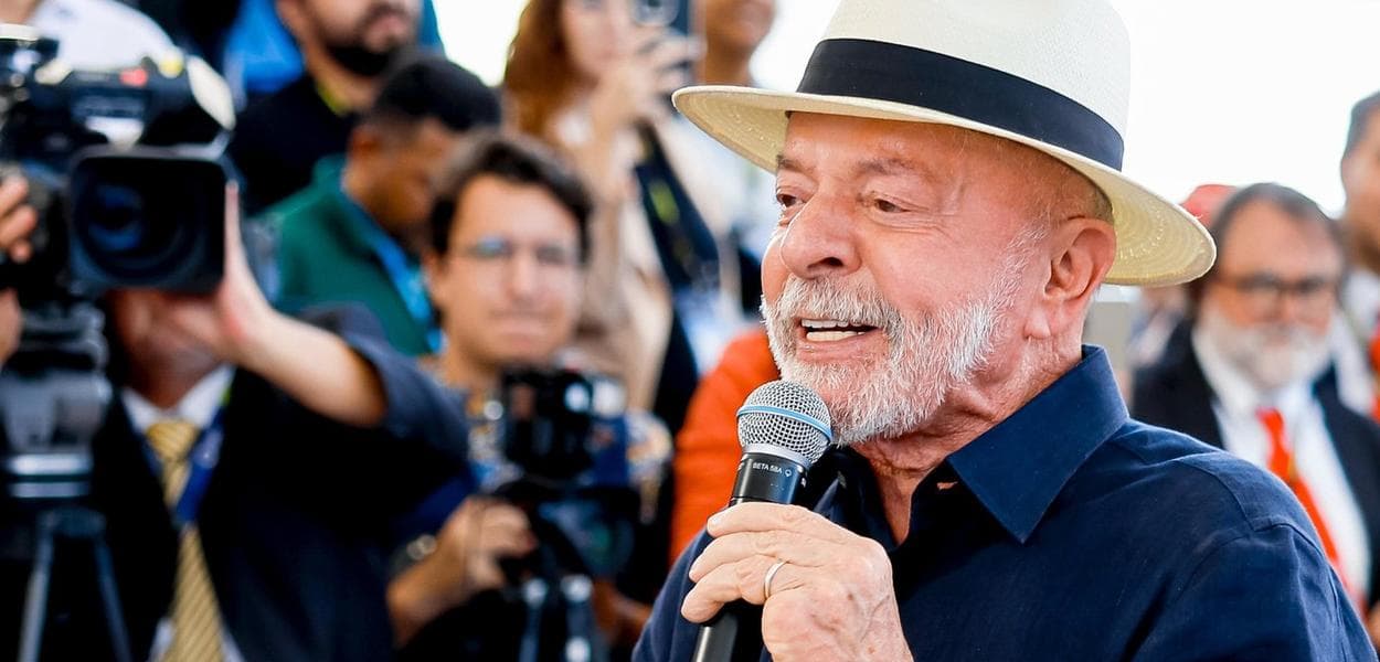 Ao comentar o tarifaço, Lula chama filhos de Bolsonaro de "traidores" e diz que são "piores que o pai"
