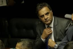 PSDB discute lançar Aécio Neves à Presidência para aproveitar desgaste de Flávio Bolsonaro
