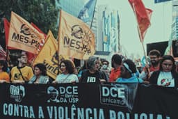 Greve nas universidades estaduais paulistas: alunos da USP, Unicamp e Unesp fazem ato unificado