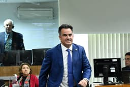 Carf mantém multa contra Ciro Nogueira por propina da Lava Jato