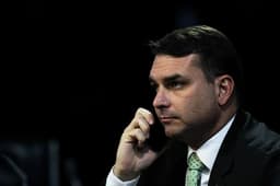Flávio é um instrumento da decisão terrorista de Trump