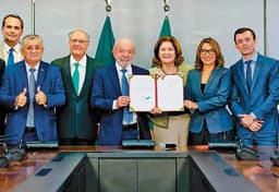 Integrantes da campanha de Lula dizem que pacote pesou na melhora da avaliação do governo