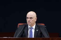 Justiça dos EUA autoriza que Moraes seja notificado por email em ação de Rumble e Trump Media contra ministro