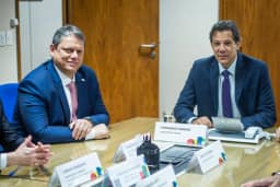 Tarcísio lidera corrida ao Governo de SP com 46%; Haddad tem 30%