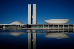 Datafolha: Michelle Bolsonaro (PL) e Leila do Vôlei (PDT) lideram disputa ao Senado pelo DF