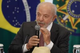 Painel: Campanha de Lula diz que veto às bets pega Flávio no contrapé