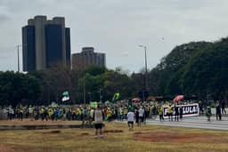 Brasília Hoje: Manifestantes em Brasília pedem saída de Moraes e Lula no 7 de Setembro