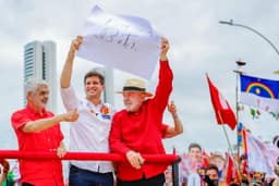 Lula defende fim de bets em ato eleitoral, associa Bolsonaros a Vorcaro e chama Flávio de traidor