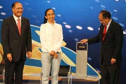 Painel: Globo exibiu cadeira vazia de Lula em debate de 2006, e petista foi criticado por faltar