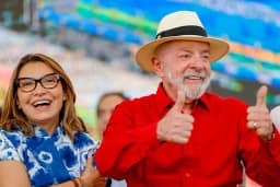 Católicos do PT apoiam reeleição de Lula e criticam uso eleitoral da religião