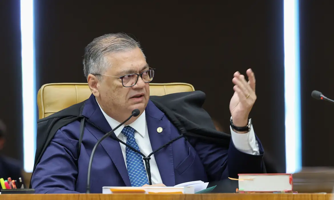 Campanha de Lula vê agonia prolongada com vista de Flávio Dino no STF