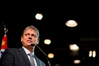 Datafolha dá 49% a Tarcísio de Freitas e 29% a Fernando Haddad em São Paulo