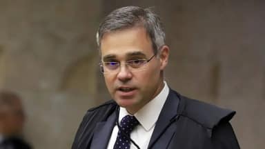 André Mendonça agradece fiéis enquanto Fachin apura embate com Moraes no STF