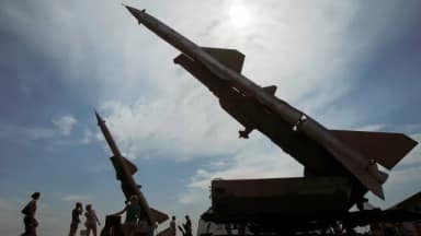 Rússia ameaça alvos britânicos após Reino Unido liberar Storm Shadow