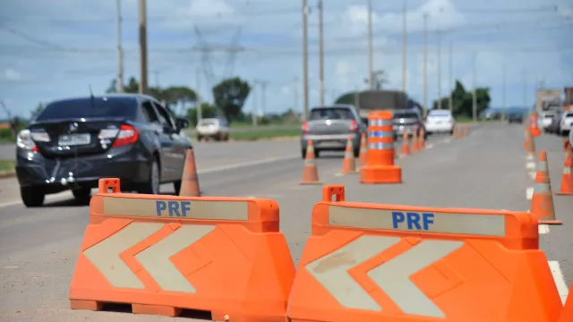 Polícia Rodoviária Federal limita bloqueios em rodovias na eleição de 4 de outubro