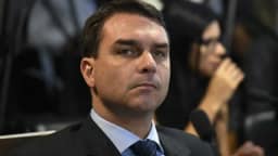 Governo Trump está ciente da saída de Flávio Bolsonaro do Brasil, dizem aliados