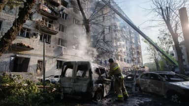 Rússia ataca Kiev após breve pausa para visita de enviados dos EUA