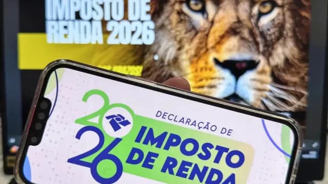 Receita paga nesta segunda último lote de restituição do IR 2026
