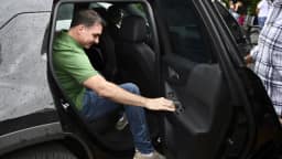 Flávio Bolsonaro deixou o Brasil? Jornal argentino relata viagem aos EUA