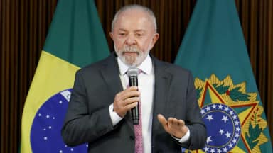 Lula transforma defesa nacional em tema de governo, mas especialista cobra controle civil sobre militares