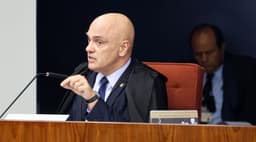 Oposição pressiona Alcolumbre por impeachment de Moraes