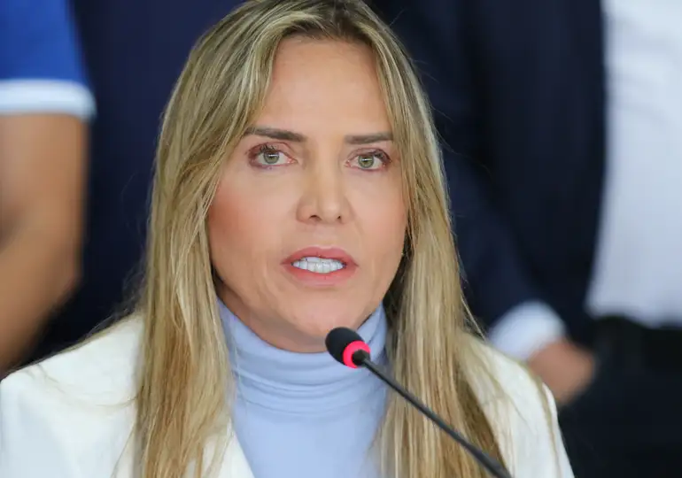 Celina Leão mantém dianteira na disputa pelo Distrito Federal com 35% na Quaest