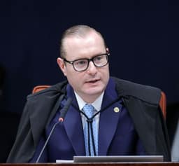 Zanin nega pedido de abertura de CPI sobre ministros do STF e Master
