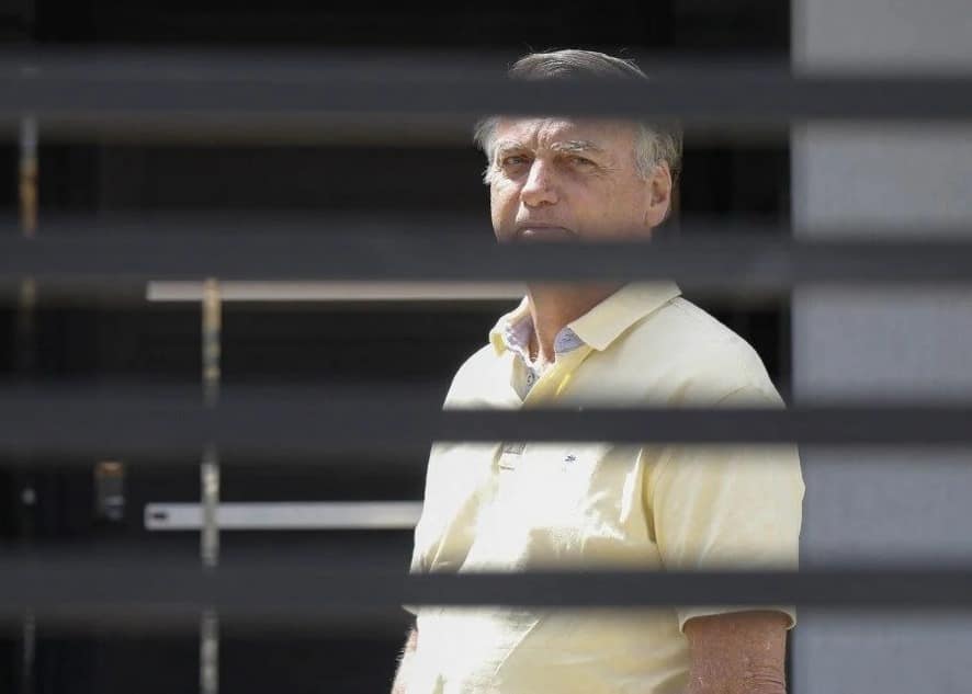 STM deve deixar para depois das eleições julgamento sobre perda de patente de Bolsonaro