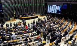 Paralisação no Congresso trava taxa das blusinhas e LDO