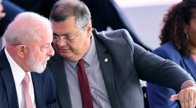Flávio Dino pede vista e encerra sessão do STF sobre Alexandre de Moraes