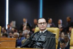 Zanin aciona TRE e pede punição criminal após Deltan vazar seu sigilo fiscal