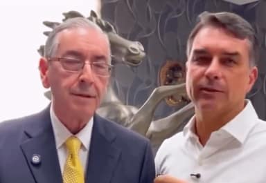 Flávio Bolsonaro pede votos para Eduardo Cunha após cassação por decoro em 2016
