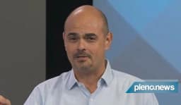 Em debate em MG, Simões deixa Zema de lado e apoia Flávio
