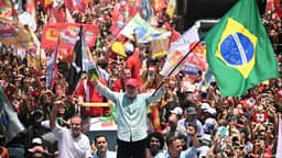 Em virada histórica, Lula derrota bolsonarismo e conquista 4° mandato