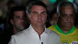 Flávio chama resultado de "sacanagem" e não reconhece derrota