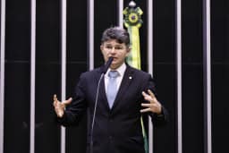 José Medeiros diz que áudio em que ironiza eleitores foi manipulado