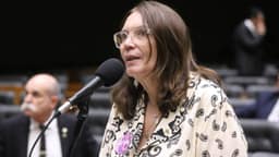 Flávio Bolsonaro é o líder indicado por Bolsonaro, diz Bia Kicis