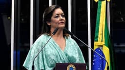 TRE de Alagoas suspende pesquisa eleitoral que não citava mãe de JHC