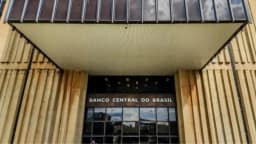 Contas externas do Brasil têm deficit de US$ 5,1 bilhões em agosto