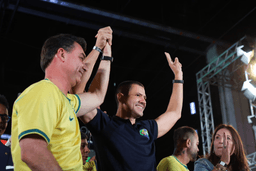 Ao lado de Flávio Bolsonaro, Douglas Ruas defende união e mobilização do PL para 2026