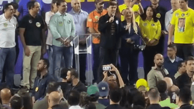 Nikolas Ferreira usa mensagens de Lulinha com lobista em ato de Roscoe em Minas