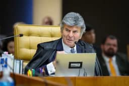 STF retoma julgamento sobre regulação das redes sociais