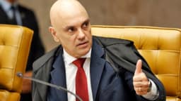 Moraes autoriza retorno de encontros religiosos na casa de Bolsonaro