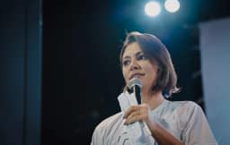 Nova pesquisa mostra posição de Michelle após crise com Flávio Bolsonaro