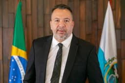 Pré-candidato ao Senado é alvo de nova operação contra lavagem de dinheiro
