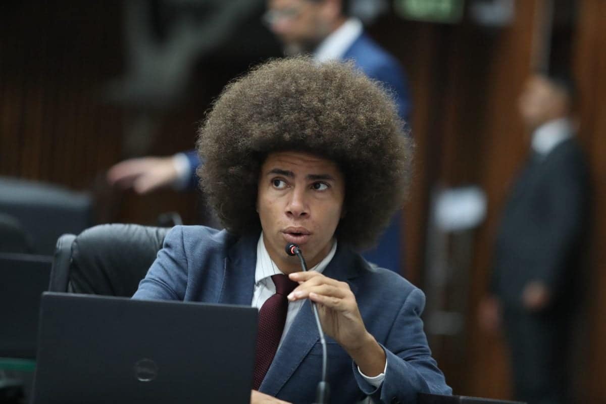 STF nega pedido da Assembleia do Paraná para cassação de Renato Freitas