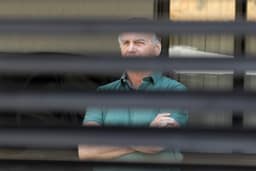Defesa diz que arma ‘perdida’ de Bolsonaro está com a Polícia Civil do DF