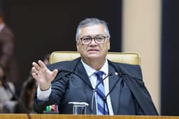 Os argumentos de Dino para autorizar operação contra desvio de emendas em Roraima